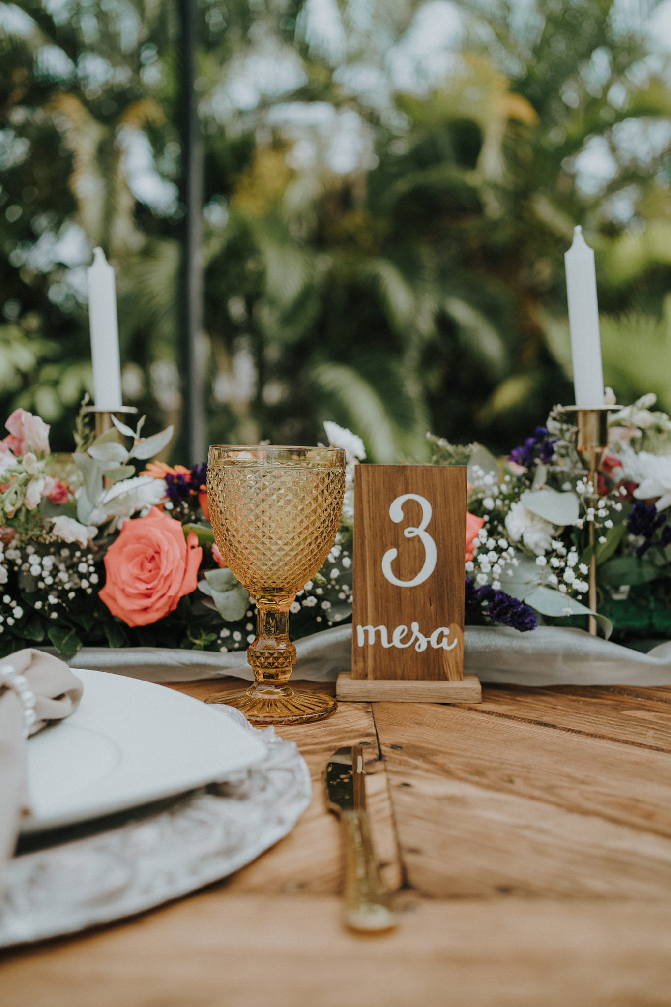 Montaje de mesa verde